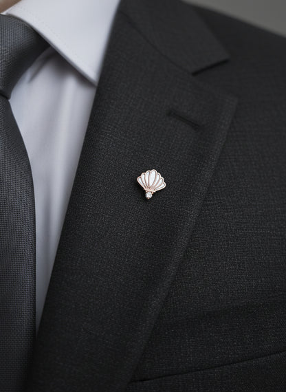 Maris - Silver Lapel Pin