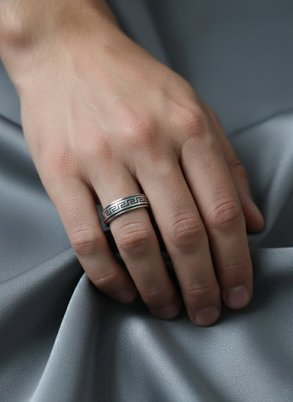 Atlas - Silver Ring
