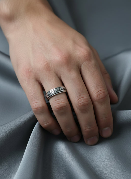 Atlas - Silver Ring
